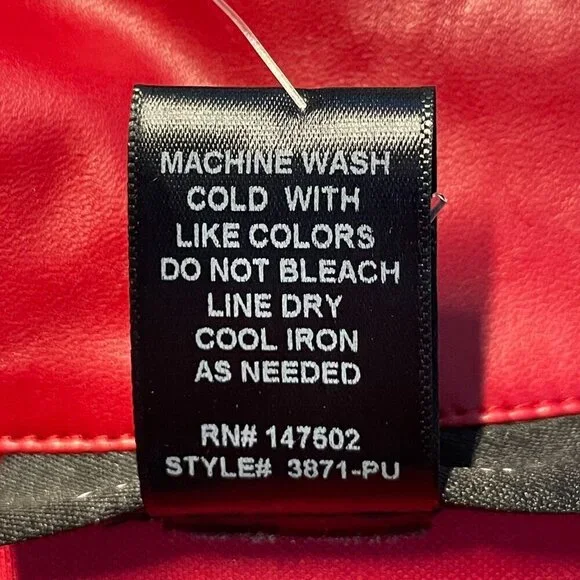 Ashley Stewart Red Faux Leather 2 piece Set Size 18/20 - Picture 10 of 13